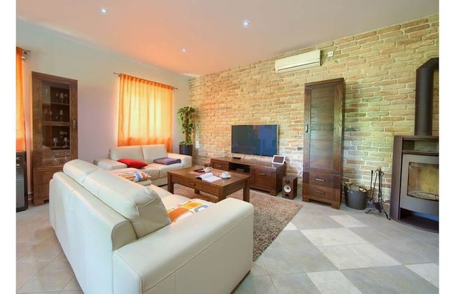 Villa Tara With a Beautiful Heated Pool - Foto 1