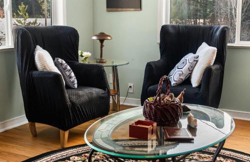 MacArthur Lakefront • Sunroom • Sleeps 6 - Foto 13