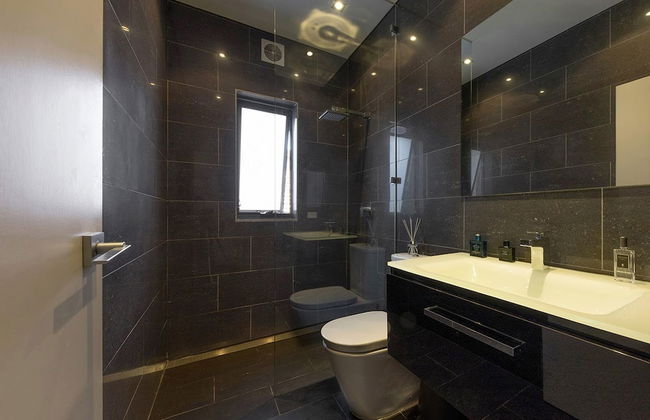 Bondi Beach Prime with Sunroom H405 - Photo 6