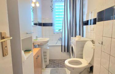 ,,Arts home,, -Zapraszam-doskonała lokalizacja,przestronne mieszkanie,blisko pkp,autobusy ztm,blisko Aldi,Żabka,Lidl,Rosmann,Pepco i inne - Foto 3