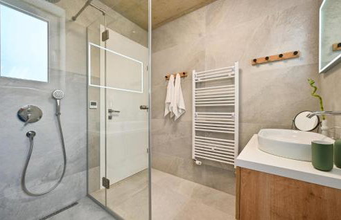 Cozy Home In Koprivnica With Wifi - Photo 40