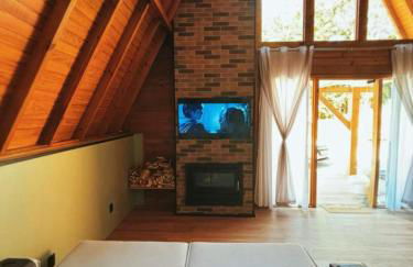 Recanto do Tabuleiro chalé com hidro, lareira, churrasqueira e cozinha perto de floripa - Photo 15