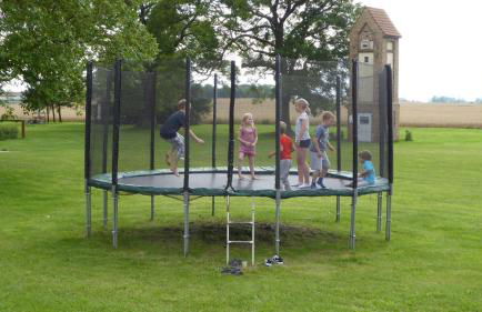 Gut-Rattelvitz-Galerie-D-hochwertig-Sauna-Kamin-eTankstelle-Spielscheune-15-000qm-Parkland - Photo 43