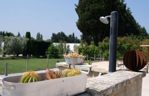 beautiful provencal mas with pool in barbentane, close to avignon, sleeps 8. - Photo 16