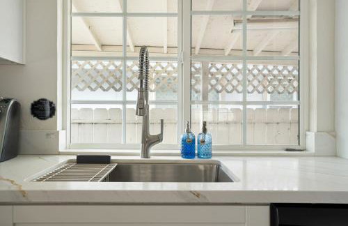 Near Safari & Beach - Backyard Games - AC - Pet OK - Foto 11