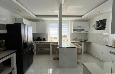 Luksusowa Ekskluzywna willa z sauną,siłownią dużym ekskluzywnym salonem na wyłączność eksluzywny duży dom 2 poziomy-dom nowoczesny styl elegancki 3 łazienki , sypialnia,salon, 2 duże garaże POMYSŁ NA JESIENNO ZIMOWY WYJAZD wolne terminy !! - Foto 19