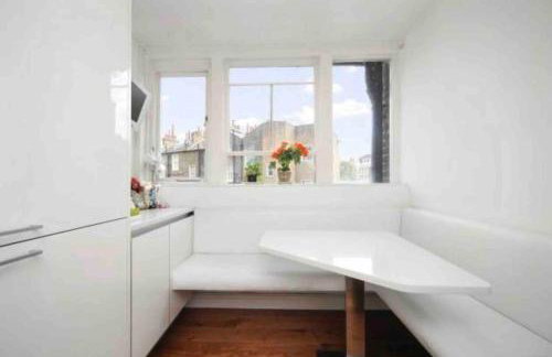 Stunning Grand 2 bed, 2 bath apartment, - Foto 12