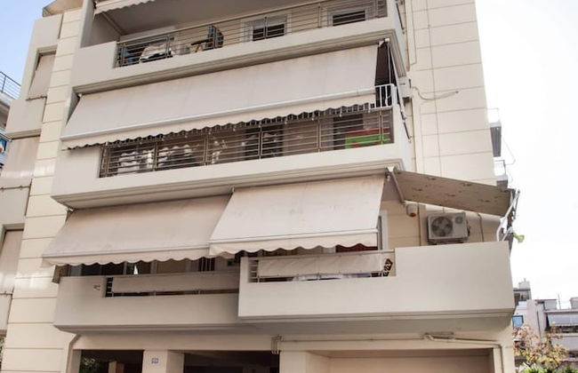 Elegant & Spacious Apt. with Sea View - Photo 31