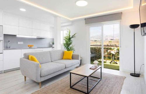 Sunnyland apartment arona - Foto 1