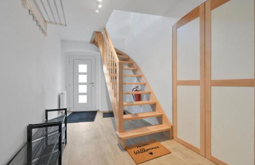 HomeTonight Workers Home - Waldershof große Teams willkommen - Foto 3