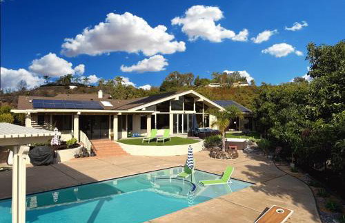 Hilltop Villa, Pool Oasis, Pickleball Court, Avocado Grove, Views - Foto 11