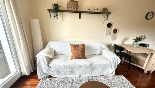 Reformado con Piscina y Jardín - Foto 2