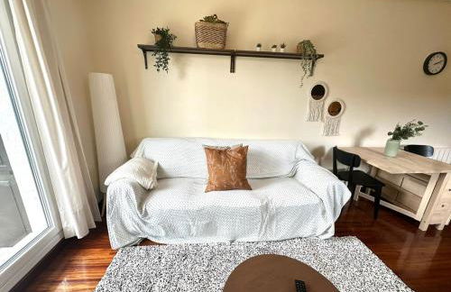 Reformado con Piscina y Jardín - Foto 2