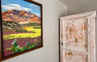 2 bedroom, large fenced yard, 3 mins from farmers market - Foto 10