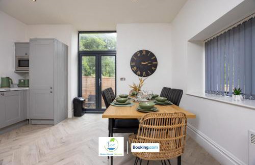 2 Bedroom Apartment By Green Haven Escapes Short Lets & Serviced Accommodation In Leeds with Free WiFi & Parking - Photo 34