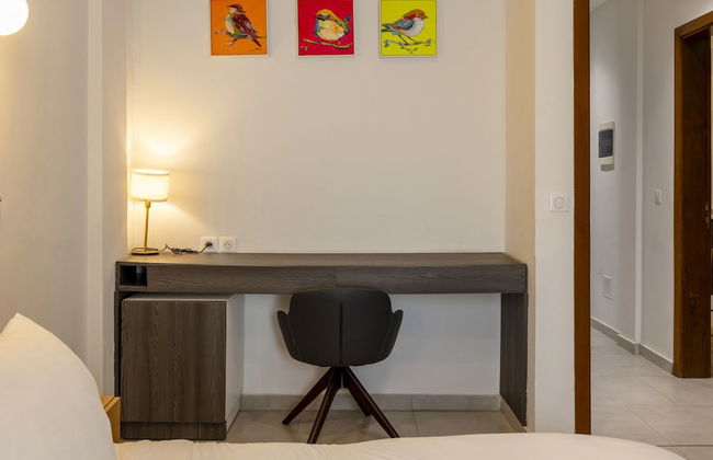 The Six Apparthotel - Foto 55