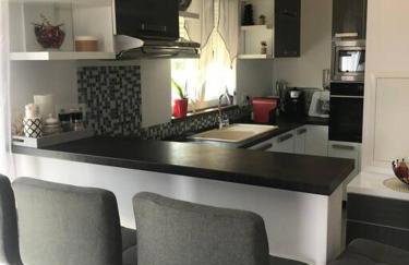 maison cosy climatisée avec piscine et jardin - Foto 8