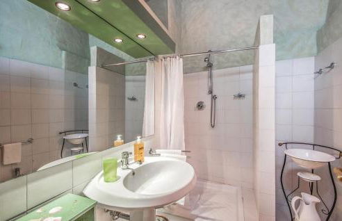 Amazing Home In Bucine Ar With Kitchen - Foto 24