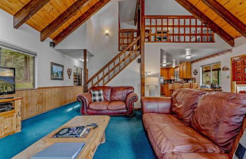 Near Northstar Wooded Retreat with Deck & Loft - Foto 8