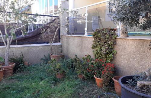 Amanecer marino, solo a 5 minutos andando de la playa - Photo 20