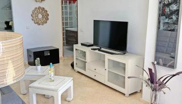 Panorámica al Mar con Piscina, Teletrabajo y Relax - Foto 5