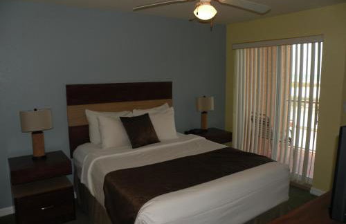 Surf Beach Treasure Island Resort - Photo 64