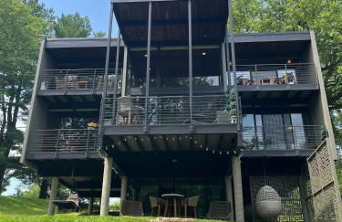 Swanky Mid-Modern Century-5 Decks-90 inch 4K Screen - Foto 14