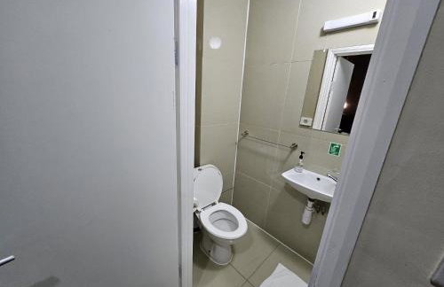 The Green Light House Studio 24 - Free Private Parking - Foto 7