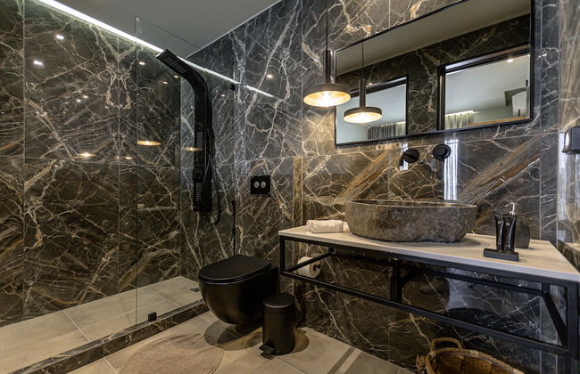 Diadema Villa - Photo 10