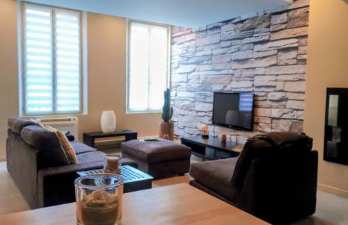 Spacieux 74 m2 Standing Clim & Parking Privé Centre Ville - Photo 3