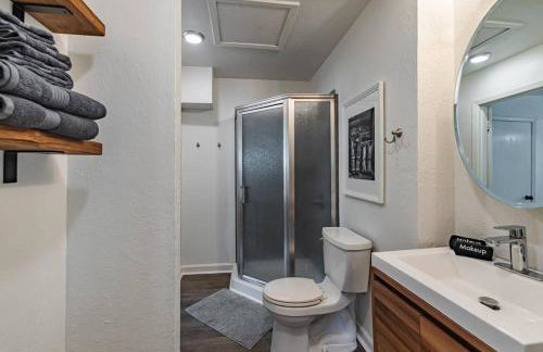 Pool! Games! Dogs! Space! - Foto 13