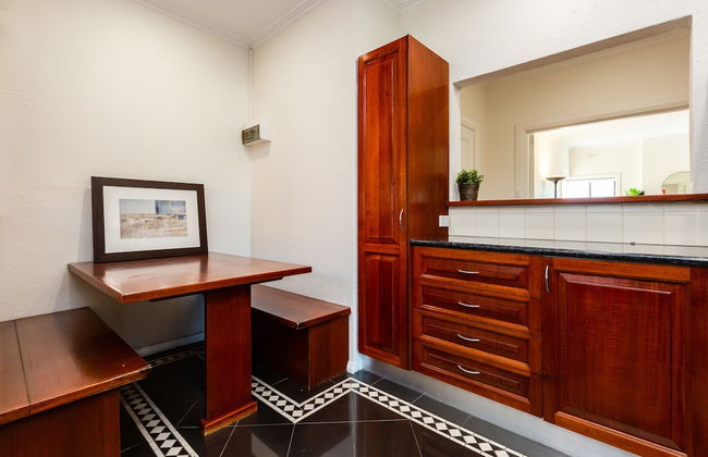 Lighthouse Cozy 2BDR with CITY VIEWS - Foto 9