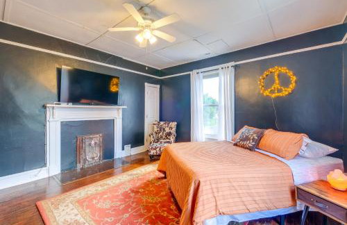 4 Mi to Liberty U Huge Home with Yard and Hot Tub - Foto 15