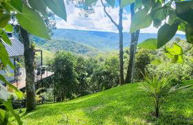 Linda Cabana com Vista Incrível nas Montanhas com Trilha, Cachoeira e Alexa - Photo 12