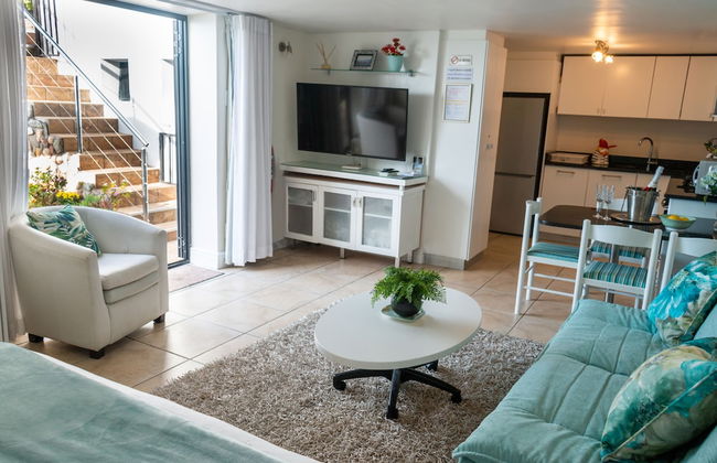 185 on Beach Boutique Suites and Apartments - Photo 57