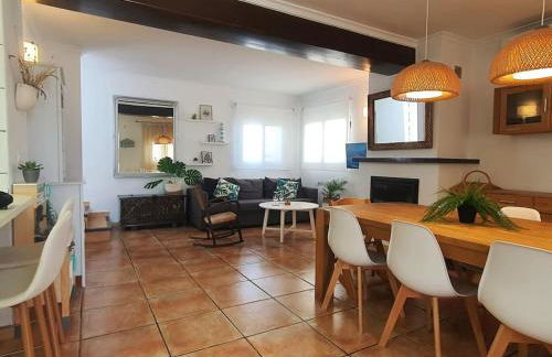 SANCHEZ Y LASERNA STAYS Amplia casa en Denia cerca del mar y la montaña - Foto 5