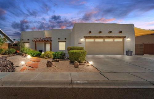 Beautiful Desert Oasis Villa with Pool - Foto 11