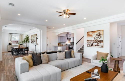 Family-Ready 4BR with Yard & Kids Playground - Foto 7