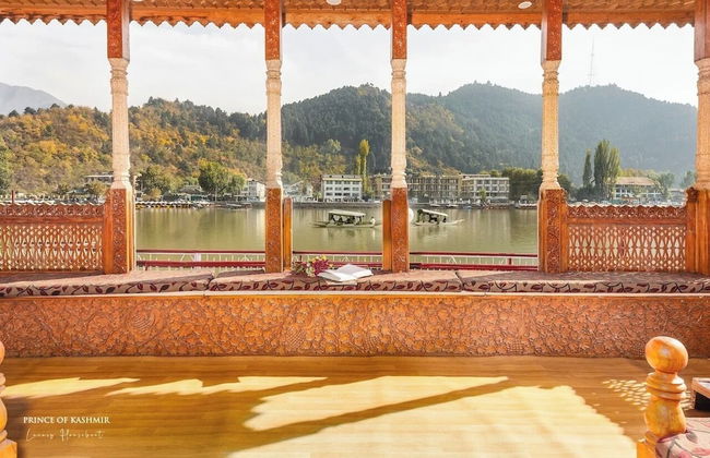 Prince of Kashmir Luxury Houseboat - Foto 14