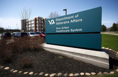 Downtown A2 Gem - Next to Hospitals, Stadium & Restaurants - Foto 35