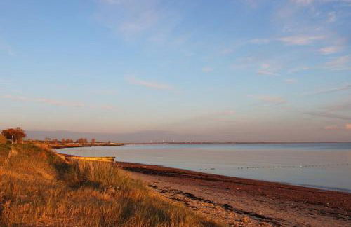 Cosy 3 Bedroom Beachfront Getaway in Mersea - Foto 25