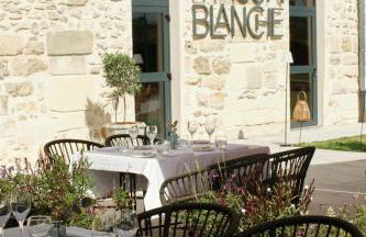 Elegant Apartment with Private Parking, close to Paris - Foto 32