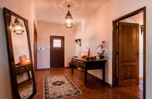 Casa com Piscina Privada em Palmela - Jardim & Estacionamento - Foto 12