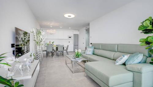 Luxury apartment. Heated Pool. AC. Ocean view! - Foto 2