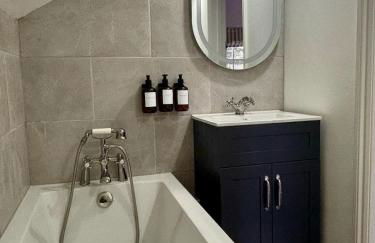 The Stables - cottage in the heart of BoA, private garden - Foto 2