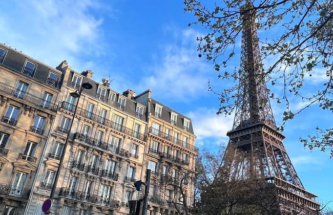 Eiffel Edge Escape (30 mètres de la Tour Eiffel) - Photo 1