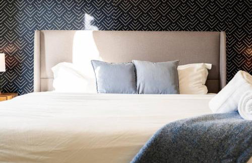 Luxurious 1BR Gem Steps from the Action - Photo 18