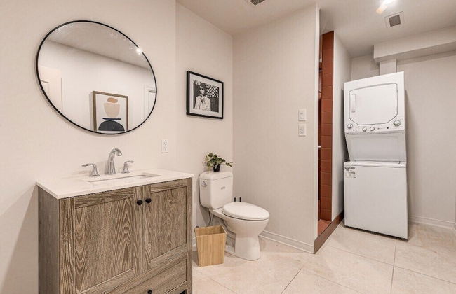 St. Ursule Two-Storey Oasis - Photo 15