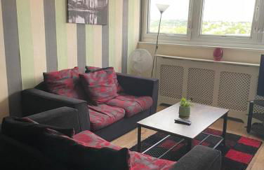 City Centre - Next to Hilton Hotel - Victoria Centre 2 Bedrooms Apartments - Close to Theatre Royal - in Victoria Centre Shopping Centre - 24 Hours Access - Parking Cars or Vans from Five Pounds a Day - Onsite Parking from Ten Pounds a Day - Foto 43