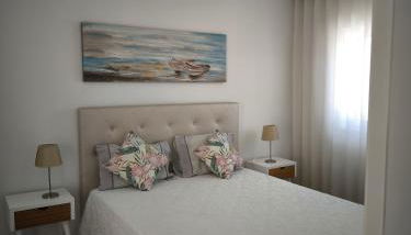 Gina House - Photo 2